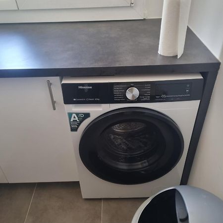 Chambre Privative Renove 2024, Climatisation, Tramway Sur Place , 12 Min Centre, 16 Min Plage, Apercu Lateral Mer, 2 Wc Avec 2 Salle De Bain, Private Room Renovated 2024, Air-Conditioned , Tram On Spot, 2 Toilets And 2 Bathrooms Nice Exterior foto