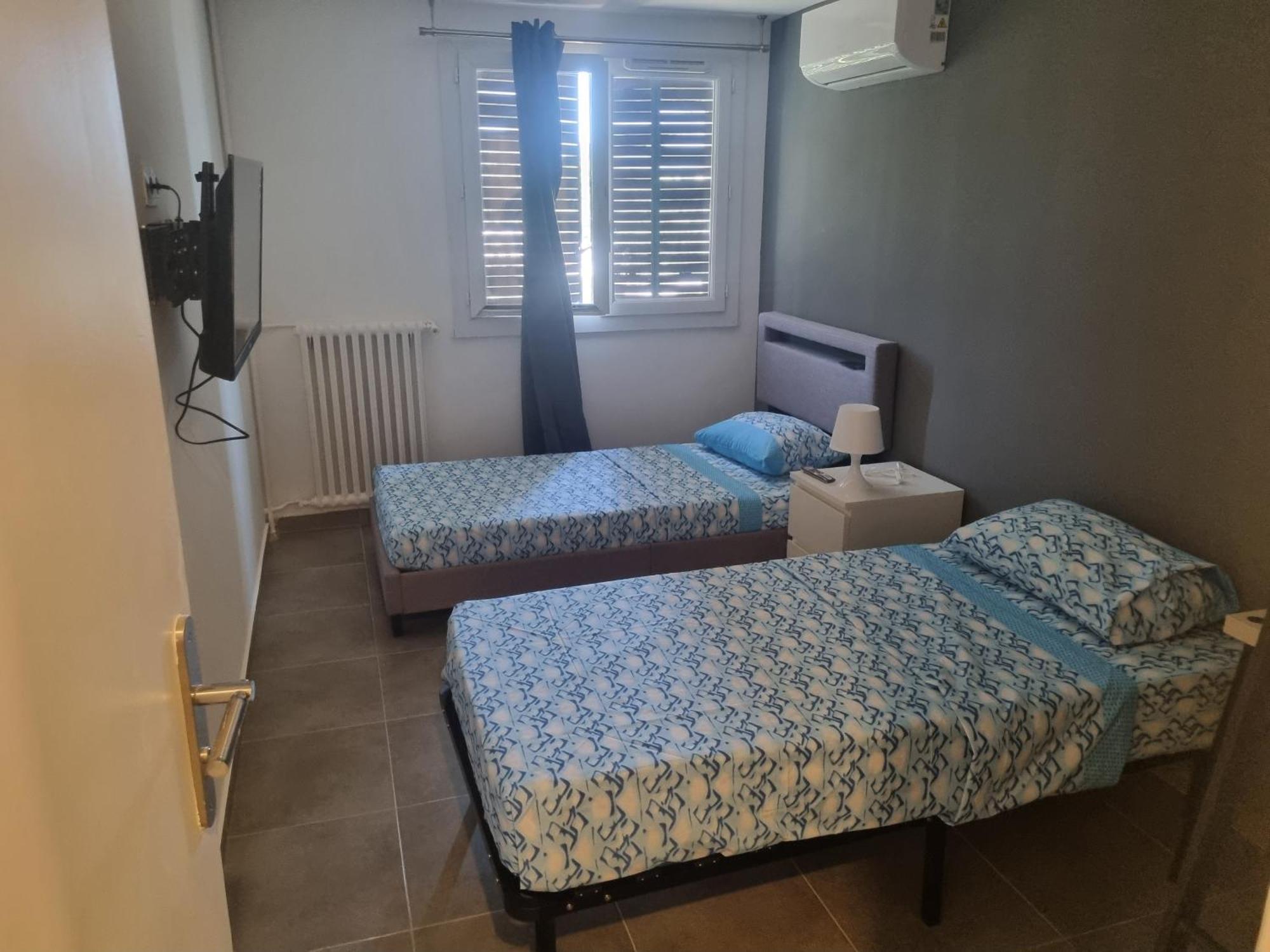 Chambre Privative Renove 2024, Climatisation, Tramway Sur Place , 12 Min Centre, 16 Min Plage, Apercu Lateral Mer, 2 Wc Avec 2 Salle De Bain, Private Room Renovated 2024, Air-Conditioned , Tram On Spot, 2 Toilets And 2 Bathrooms Nice Exterior foto